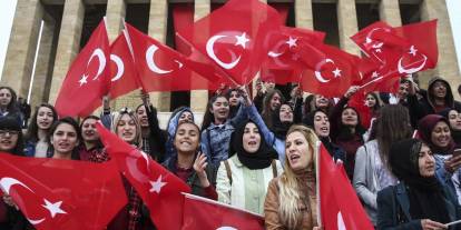 Toprak Hatti Grubu’ndan kamuoyuna bildiri: Dijital kumarin ve uyuşturucunun gölgesinde büyüyen gençlik