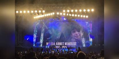 Guns N' Roses, Knockin' on Heaven's Door'u Mattia Ahmet Minguzzi'ye hediye etti