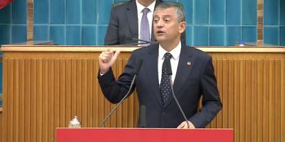 Özgür Özel'den Erdoğan'a sert eleştiriler: 'Kişi kendinden bilir işi'