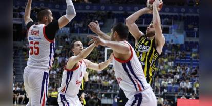 Fenerbahçe Beko, Bahçeşehir Koleji'ni 93-76 yendi: Seride 1-0 öne geçti
