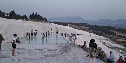 Pamukkale Antik Kenti: Yaz aylarında ziyaretçi sayısı artıyor