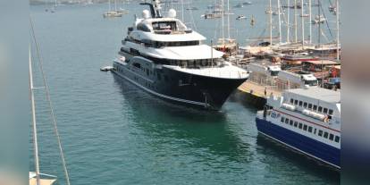 Fethiye'de ultra lüks yat: 140 ton yakıt ikmali