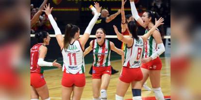 Karşıyaka Voleybol Şubesi, yerli oyuncularına borçsuz kapattı