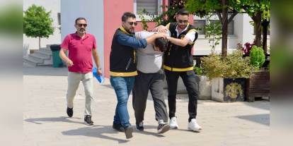 Adana'da vahşet: Kebapçıda annesini bıçaklayarak öldürdü