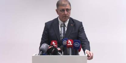 İzmir Büyükşehir Belediyesi'nde 1300 Kişi İşten Çıkarılacak: Sendika Sorumlu mu?