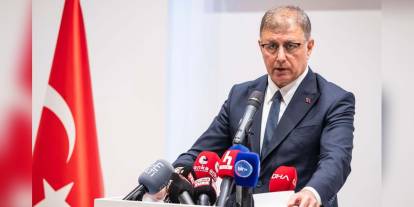 İzmir Büyükşehir Belediyesi'nde 1300 işçi çıkarıldı: Cemil Tugay'dan açıklama