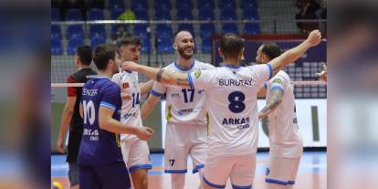 Arkas Spor, dört oyuncuyla yollarını ayırdı