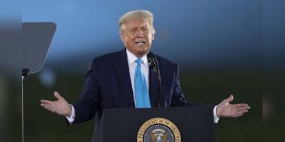 Trump, 79'uncu doğum gününde askeri geçit törenine katıldı
