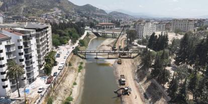 Hatay'daki Asi Nehri'nde 8 bin metrelik ıslah çalışması başladı