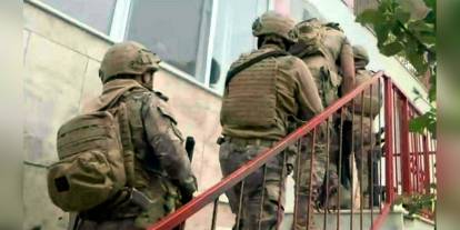 İzmir merkezli FETÖ/PDY operasyonu: 40 gözaltı