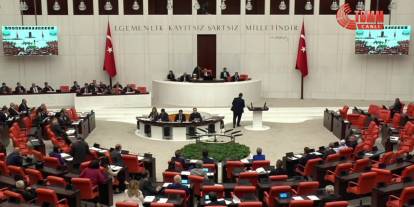 CHP'li Akay, çoklu maaş alanların listesini TBMM'de kamuoyuna açıkladı