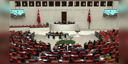 Akay: Vatandaş 4 trilyon lira vergi ödedi, kamu 5 trilyon lira harcadı