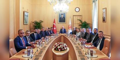 Kurtulmuş: Terörsüz Türkiye süreci, Kürtlerin onurunu, Türklerin gururunu koruyacak ortak bir çabaya dönüşmeli