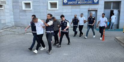 Samsun merkezli operasyon: Sahte içki imalathanesinde 4 ton alkol ele geçirildi