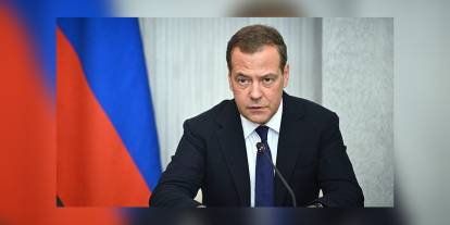 Medvedev: Trump, ABD için yeni bir savaş başlattı