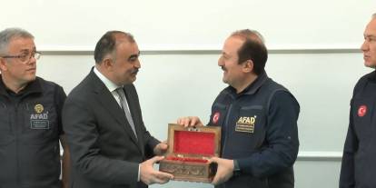 AFAD'dan Azerbaycan'a destek: İş birliği rozeti takdimi