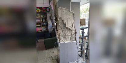 Antalya'da apartman kolonunda patlama: Bina tahliye edildi