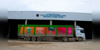 Mersin'de 1750 ton evsel atık, 9 aktarma istasyonu ile düzenli depolama sahalarına taşınıyor