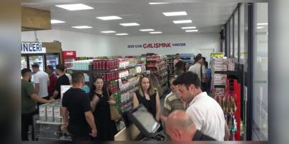 İzmir'de altıncı İZMAR market hizmete açıldı: Uygun fiyatlı alışveriş imkanı