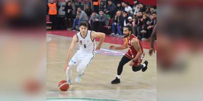 Karşıyaka'da kadro dağılıyor: Ozan Yılmaz Esenler Erokspor'a transfer oldu