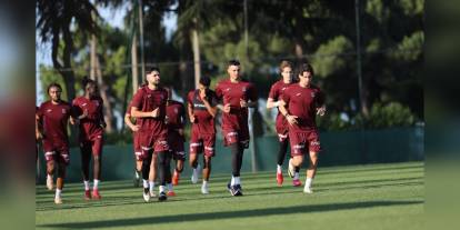 Trabzonspor sezonu başlattı: İlk antrenman Mehmet Ali Yılmaz Tesisleri'nde
