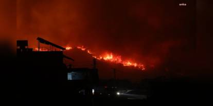 Hatay'da orman yangını sürüyor: 1680 kişi tahliye edildi