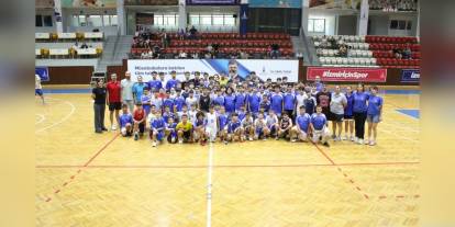 İzmir'de 309 genç sporcu altyapı seçmelerine katıldı