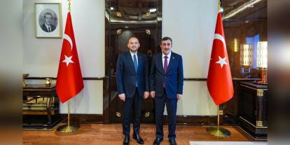 Yılmaz: İş dünyasıyla istişareye devam edeceğiz
