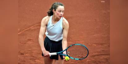 Zeynep Sönmez Wimbledon'da üçüncü tura yükseldi