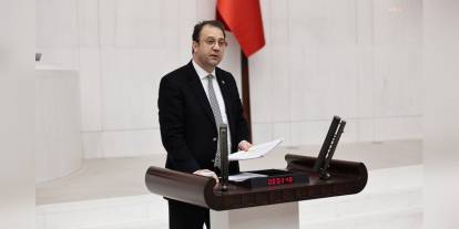 İzmir yangınları Meclis'te: Alp, Bayraktar'dan açıklama istedi
