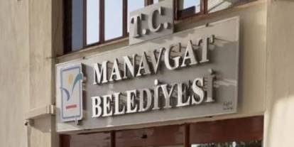 Manavgat Belediyesi'ne operasyon