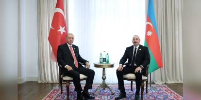 Erdoğan, Hankendi'nde Aliyev ile görüştü
