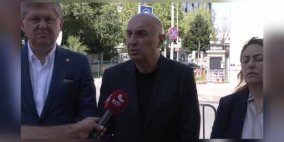 Özkoç: Belediye başkanlarının gözaltına alınması, cumhuriyet tarihinin birikimlerini yok etmeye yönelik bir girişim