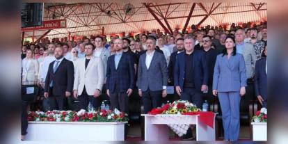 Kırkpınar'da altın kemer Orhan Okulu'nda: Çok sayıda siyasi isim güreşleri izledi