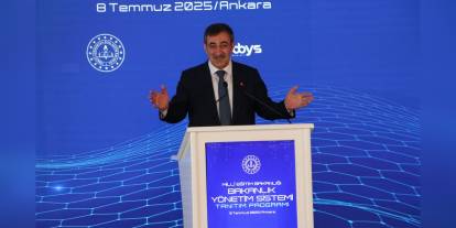 Cevdet Yılmaz: 'Veri güçtür', MEB'in yeni sistemi eğitimde dijital devrimi başlatıyor