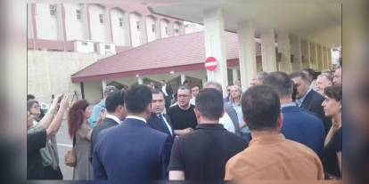 PKK silah bırakma törenine katılacak heyet Zaho'da karşılandı