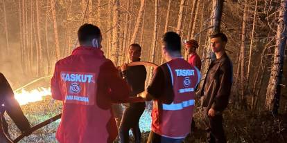 Yangına Müdahale Eden Vali ve Gençler: Görev Değil Vicdan Meselesi
