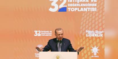 Erdoğan: Kartlar yeniden karılıyor, Türkiye'yi iç gündemiyle meşgul edip değişimin dışında bırakmak istiyorlar