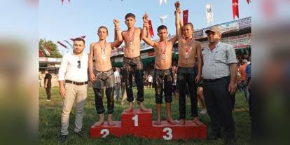 Manavgatlı güreşçiler Altınyayla'dan çifte madalya ile döndü