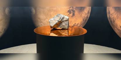 Mars'tan düşen en büyük gök taşı 5,3 milyon dolara satıldı