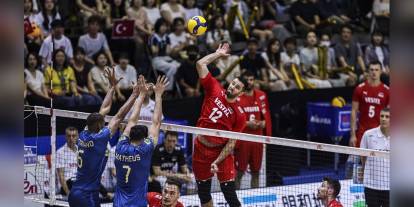 A Milli Erkek Voleybol Takımı, Brezilya'ya 3-1 yenildi