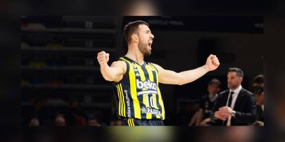 Fenerbahçe Beko, Melih Mahmutoğlu ile 1 yıl daha anlaştı