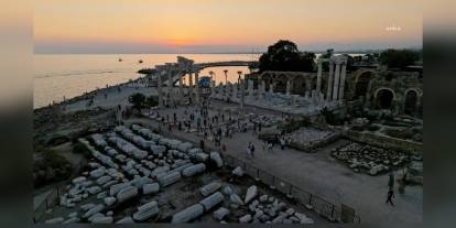 Antalya'da günlük yabancı ziyaretçi sayısı rekor kırdı: 102 bin 6 kişi