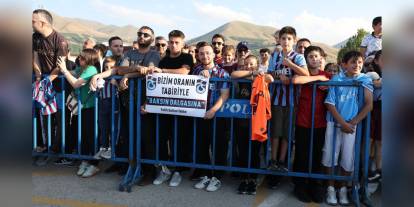 Trabzonspor'da Erzurum kampı taraftar coşkusuyla devam ediyor