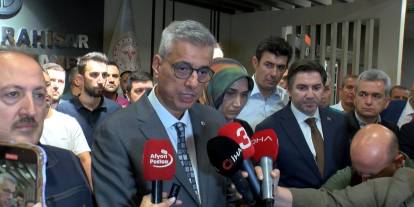 Afyonkarahisar'da orman yangını şehitleri devlet hastanesine getirildi