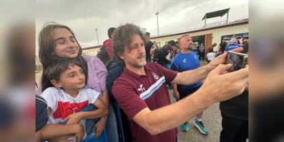 Trabzonspor, Erzurum'da taraftarlarıyla buluştu: Teknik direktör ve oyunculardan destek mesajları
