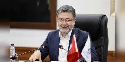Bakan Yumaklı: 55 yangın kontrol altında, Bursa'daki Harmancık yangını sürüyor