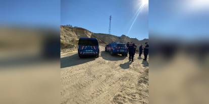 Silivri'de kum ocağı göçük: 1 işçi göçük altında