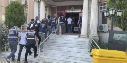 Didim'de MİT görevlisi kılığında 6 milyon 544 bin lira ve 117 bin Euro dolandırıcılık: 4 tutuklama
