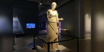 Manisa Müzesi'nde 2200 yıllık Hestia heykeli sergileniyor